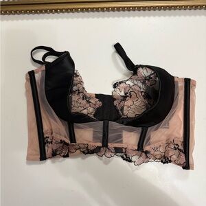 VS Elegant Black and Pink Lace Bralette